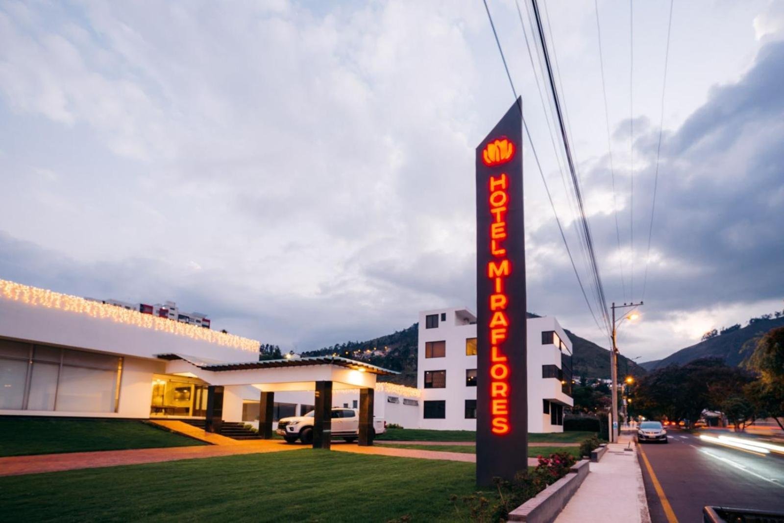 Hotel Miraflores Ambato Εξωτερικό φωτογραφία